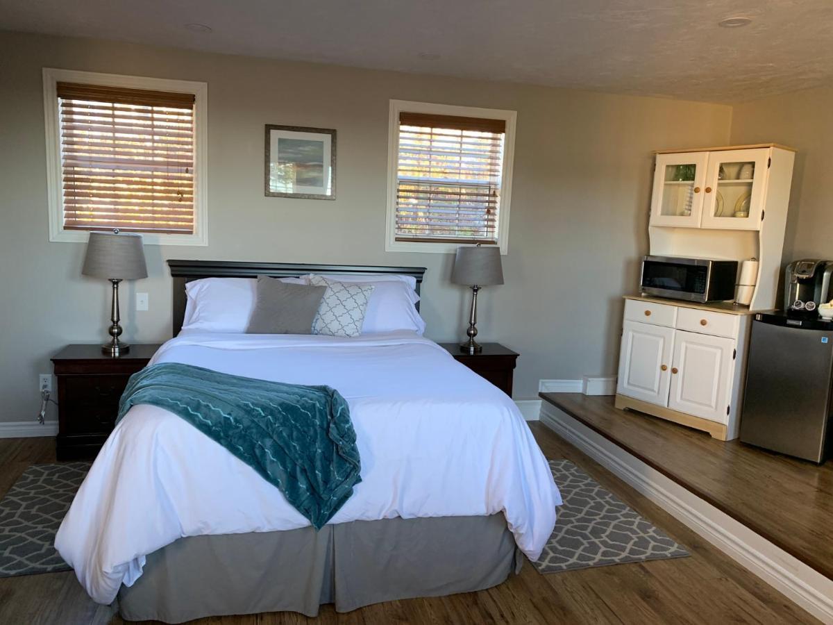 Alma Shore Lane Suites&Cottages Extérieur photo